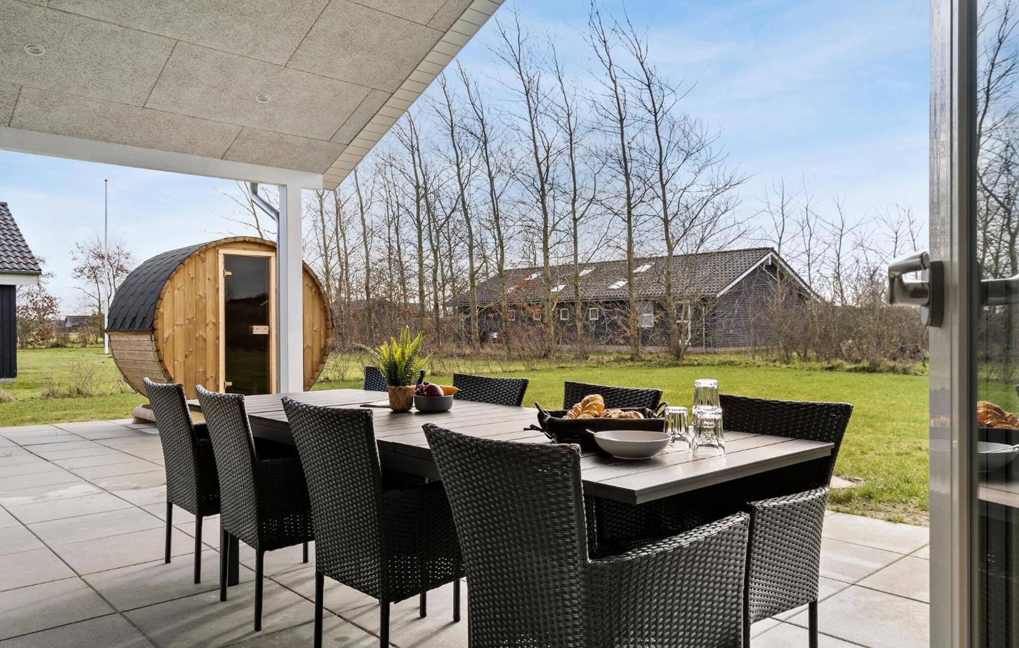 Beautiful Home In Tarm With Sauna Bagian luar foto